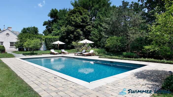 advantages and disadvantages of a saltwater pool