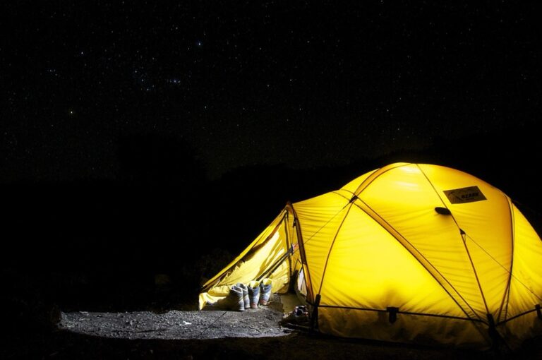 6 Best Changing Room Tents for Crowded Beach Days That Protect Your Privacy