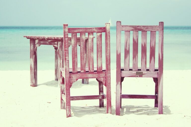 7 Best Lightweight Beach Chairs Perfect for Summer Comfort