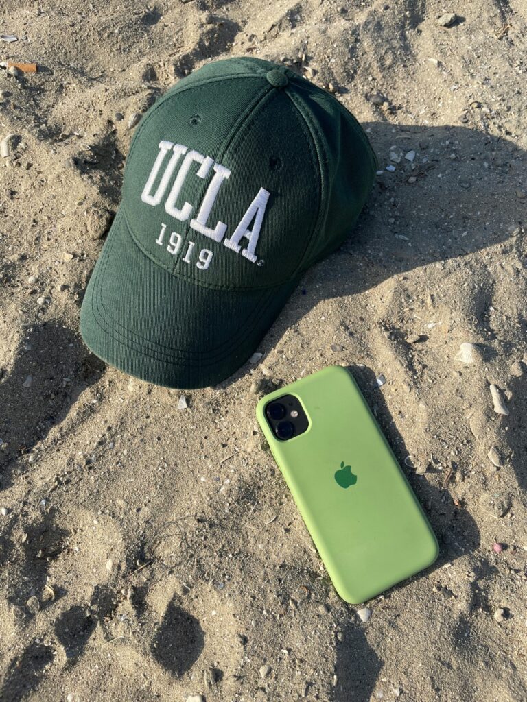 10 Best Water-Resistant Phone Pouches for Beach Activities This Summer