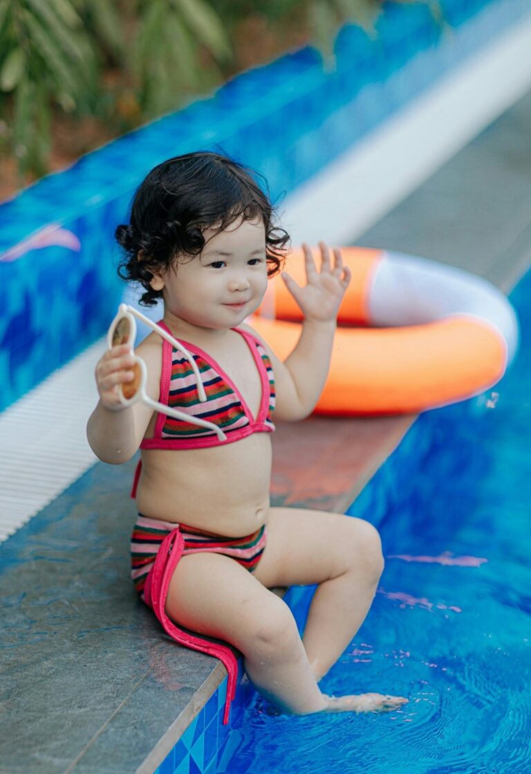 12 Best Back Floats for Toddlers for Learning to Swim That Boost Confidence