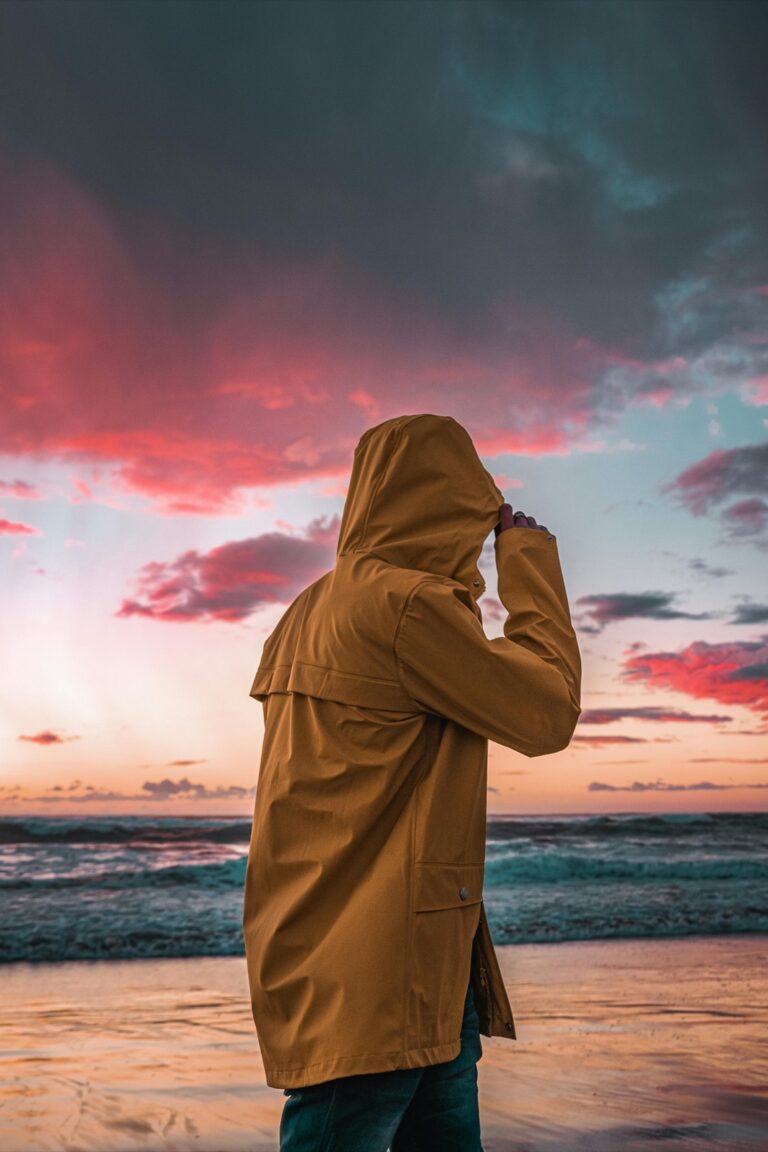 10 Best Windbreakers for Breezy Beach Evenings That Maximize Comfort