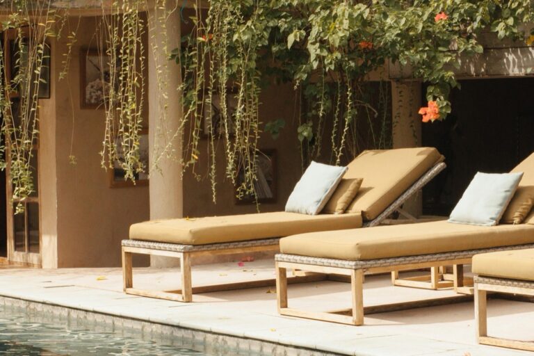 9 Creative Outdoor Shading Solutions for Pools That Beat Summer Heat