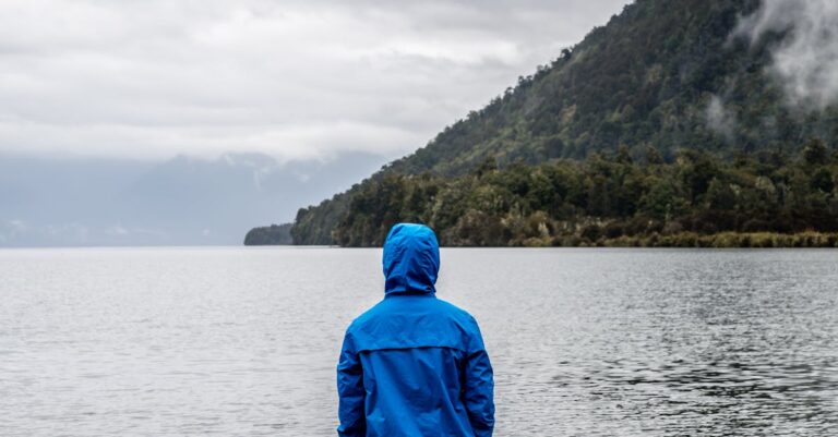 7 Secluded Lake Spots for Tranquility & Exploration Locals Keep Secret