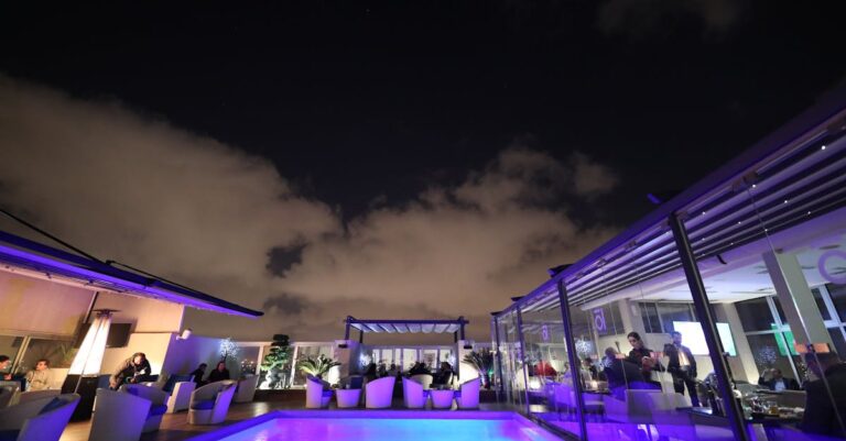7 Ideas for Enhancing the Social Aspect of Pool Recreation That Transform Gatherings