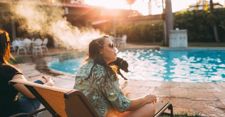 7 Ideas for Creating a Relaxing Pool Atmosphere You Can Enjoy Year-Round
