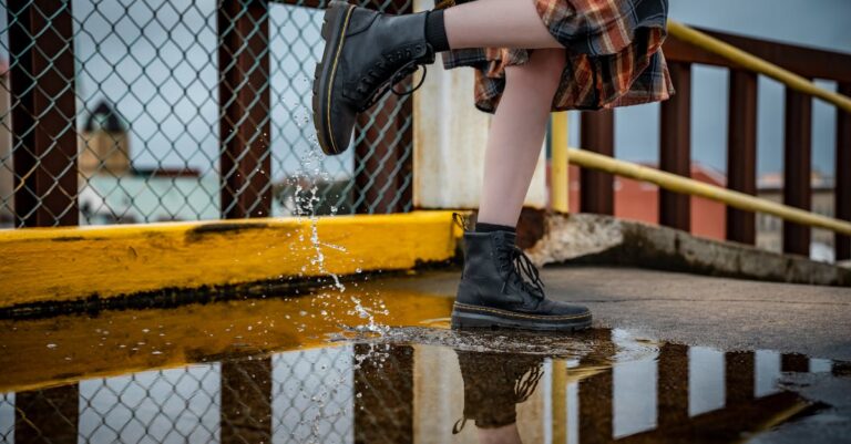 6 Best Water Shoes for Various Activities That Maximize Performance