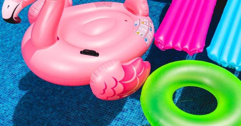 7 Factors: Inflatable vs Hard-Sided Pool Enclosures For Year-Round Swimming