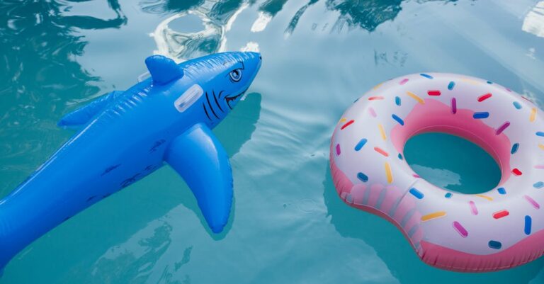 7 Pros and Cons of Using Pool Floats That Smart Swimmers Should Know