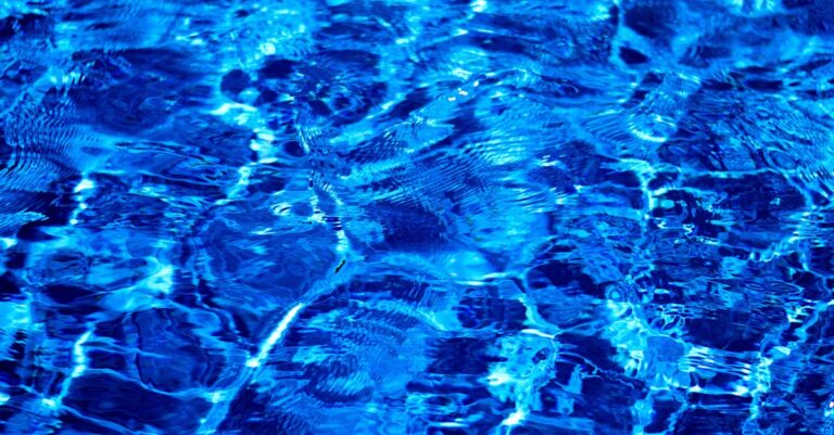 7 Best Pool Cleaning Tools: Differences in Effectiveness That Save Hours