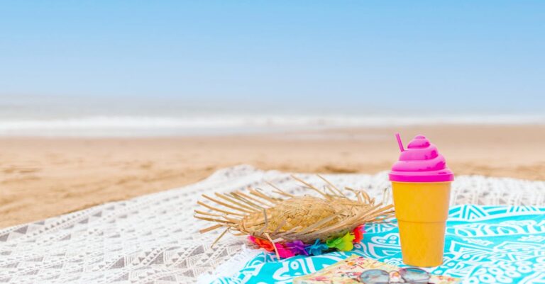 7 Nature-Inspired Beach Picnic Ideas Perfect for Summer Sunset