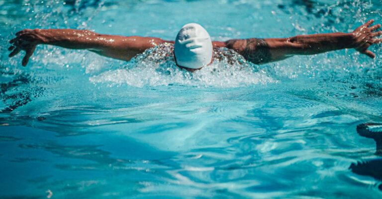 6 Best Swim Paddles for Strength Training That Maximize Performance