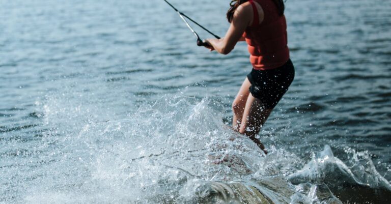 7 Best Life Jackets for Water Skiing That Maximize Performance