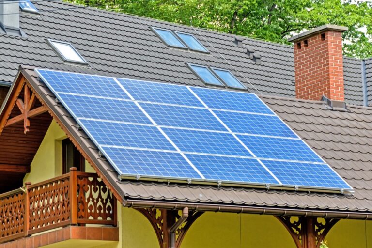 5 Ways Weather Impacts Pool Heating Choices That Maximize Performance