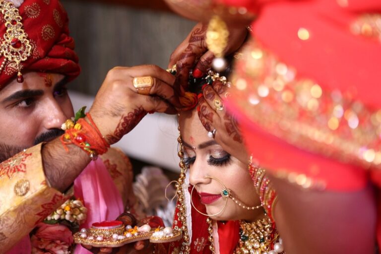 6 Ideas for Incorporating Local Culture Into Beach Wedding That Locals Love