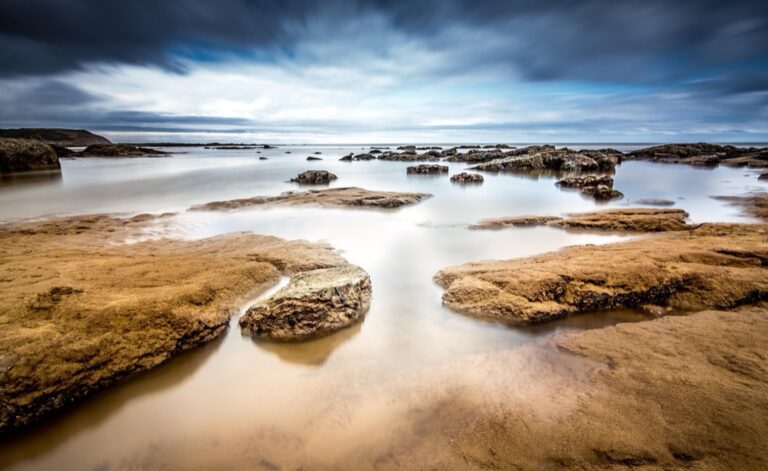 7 Best Times for Beach Photography Based on Tides That Pros Guard