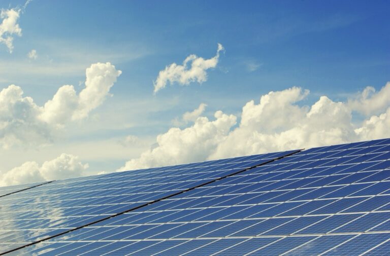 7 Ways How to Heat Your Pool Using Solar Panels That Cut Costs 70%