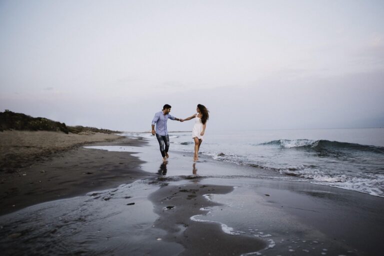 7 Tips to Balance Relaxation and Activity at the Beach That Pros Use