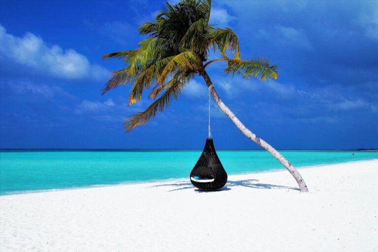 7 Best Secluded Beaches for Families That Locals Keep Secret