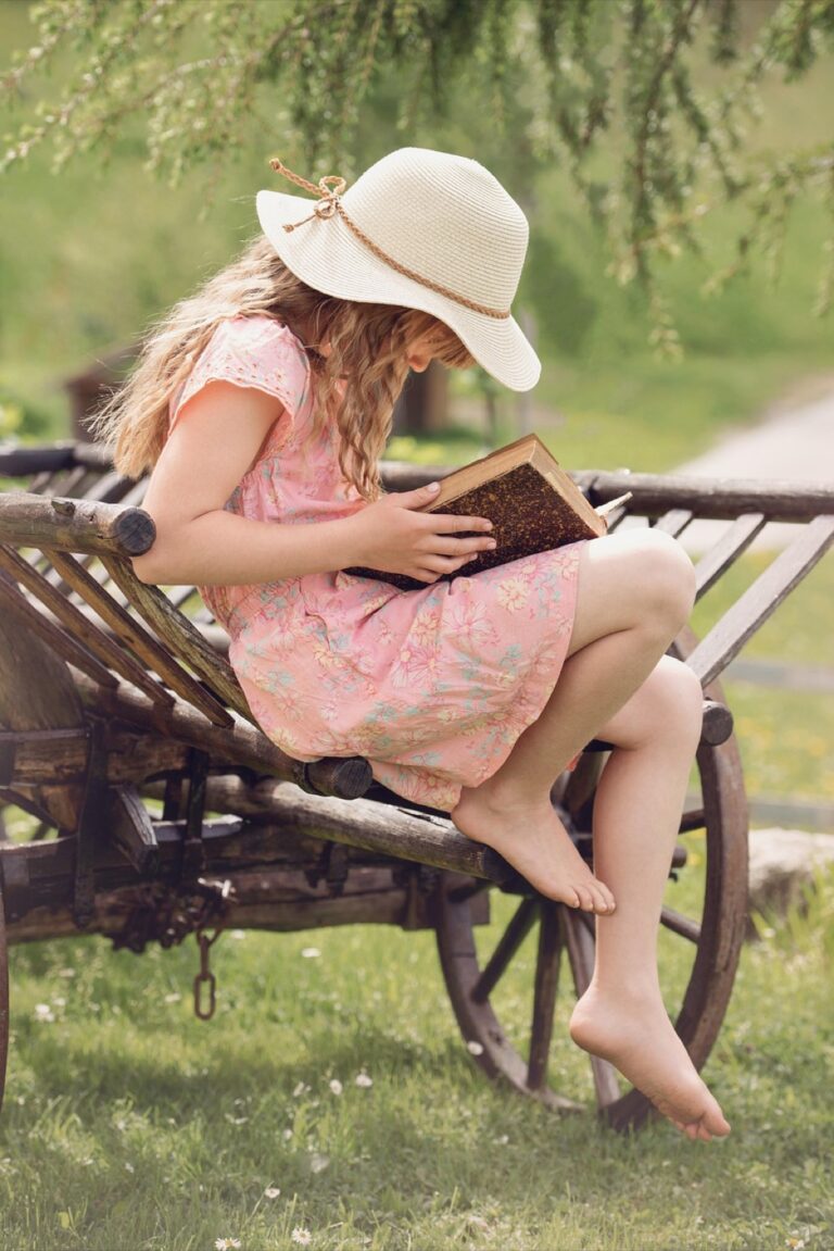 7 Ideas for Planning a Poolside Book Club Gathering Perfect for Summer