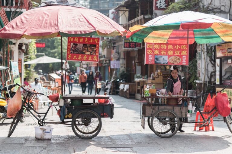 6 Ideas for Beach Vendor Collaboration With Local Businesses That Boost Revenue