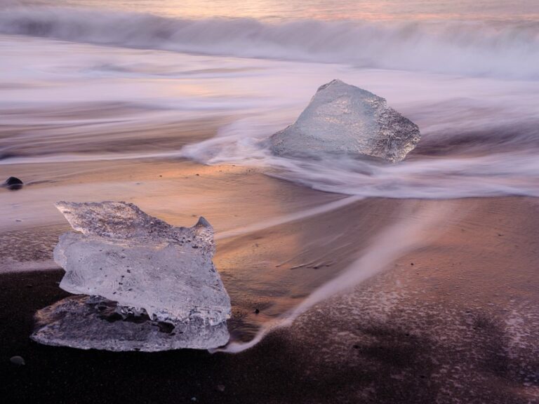 7 Ways to Integrate Tide Predictions Into Beach Planning Safely