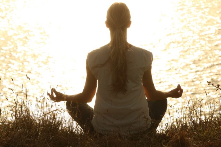 7 Poolside Yoga Routines for Relaxation Perfect for Summer Sunset