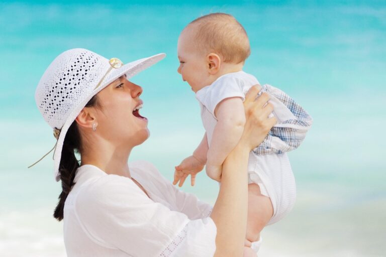 7 Best Toddler Beach Day Essentials Beyond Sunscreen That Every Parent Should Know