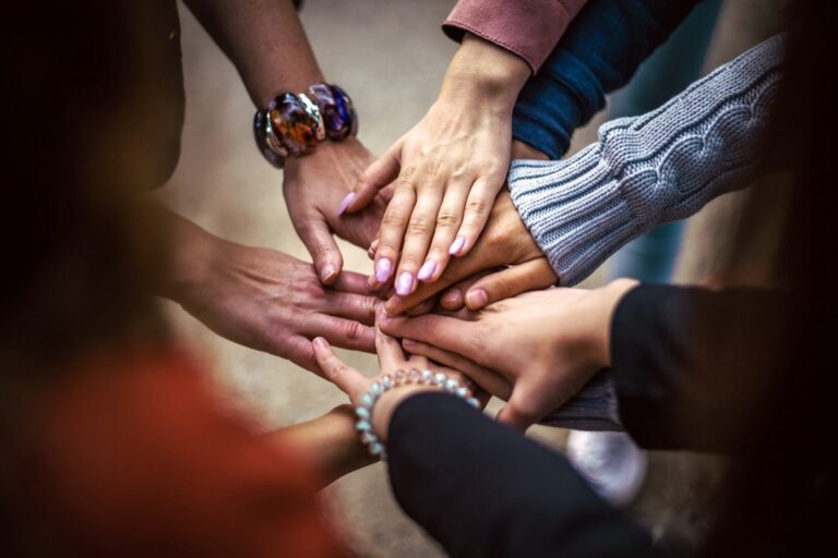 7 Ideas for Organizing Swim Team Social Events That Build Lasting Bonds