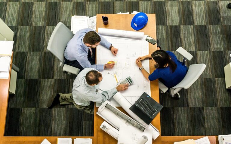 7 Water-Based Team Building Activities That Build Trust Fast
