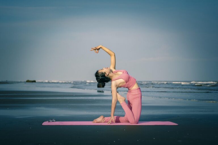 7 Tips for Beach Yoga Practices in Limited Shade for Any Conditions