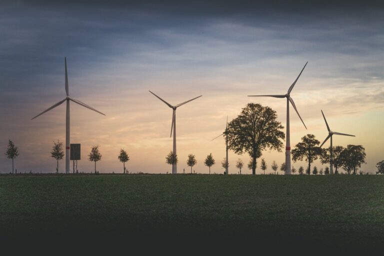 5 Best Portable Wind Turbines for Beach Comfort That Maximize Power