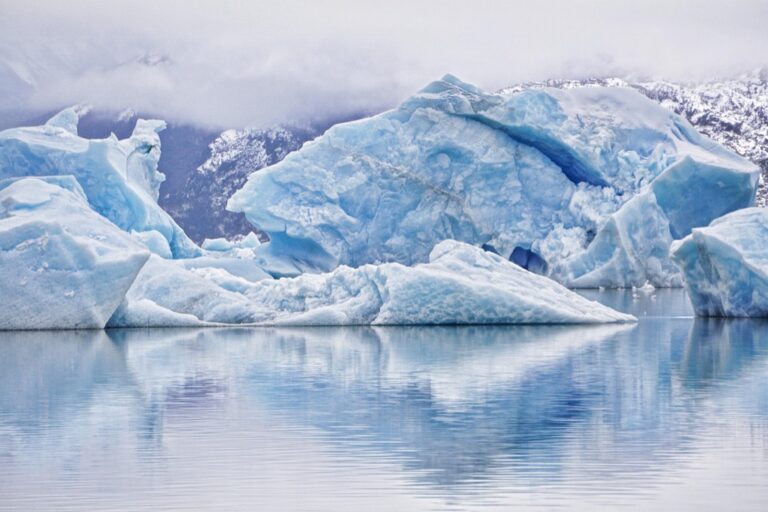7 How to Safely Swim in Chilly Lakes Tips That Prevent Hypothermia