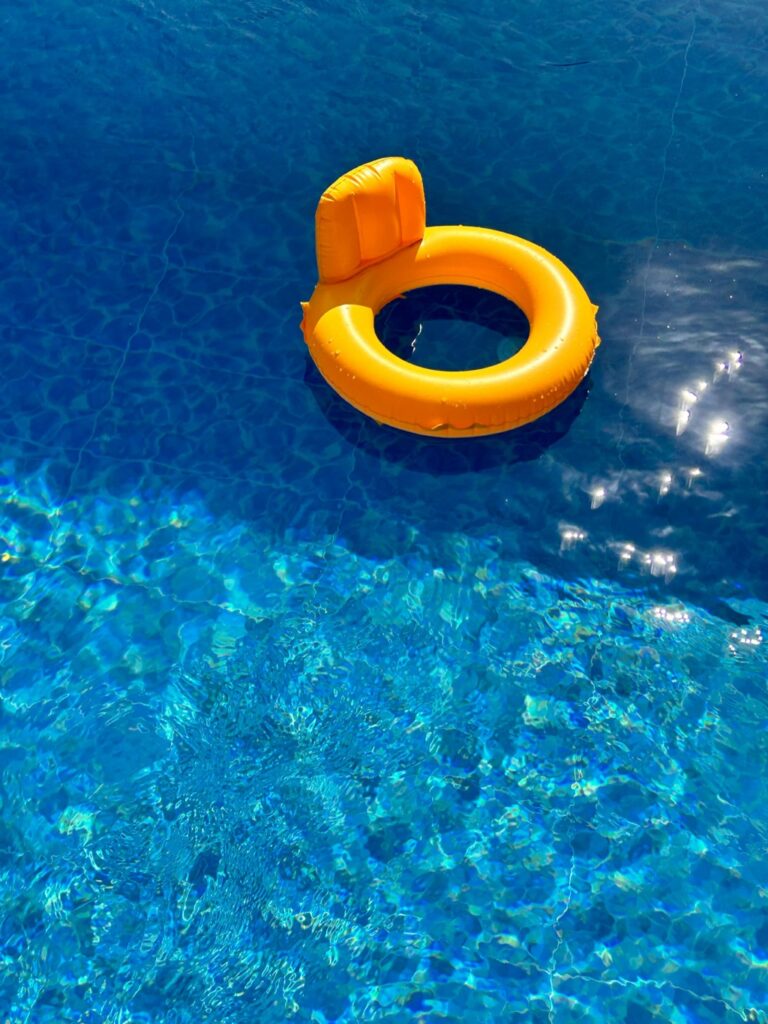 6 Things to Consider: Wireless vs Wired Pool Alarms That Save Lives