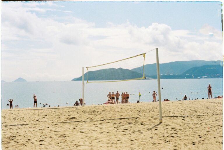 7 Innovative Beach Games Ideas for Family Fun That Build Lasting Bonds